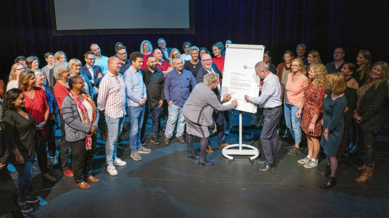 Wmo-zorgaanbieders Regio Alkmaar tekenen contracten voor periode 2020-2022