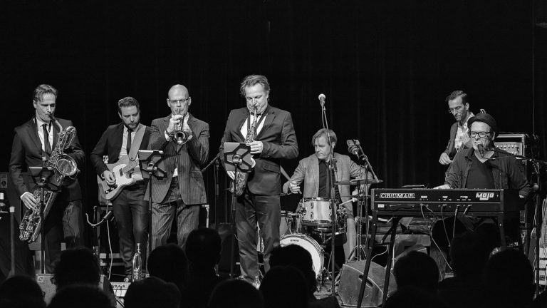 DelMontis opent nieuwe seizoen Podium onder de Toren ?