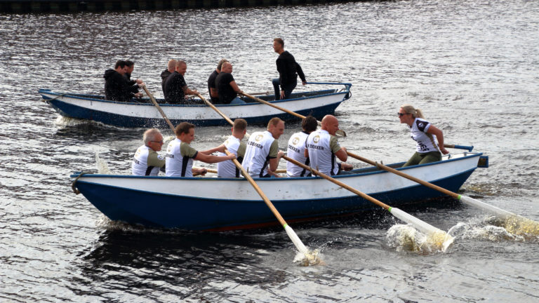 “Alom gezelligheid” bij traditionele Vlettenroeiwedstrijd in Alkmaar