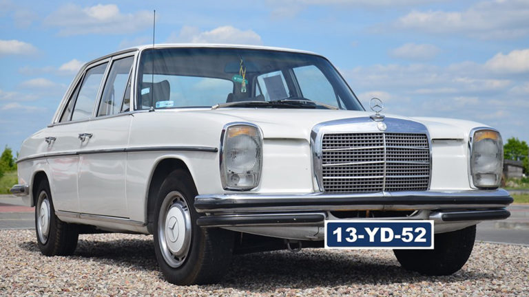 Getuigenoproep: klassieke Mercedes gestolen uit garage aan Wageweg