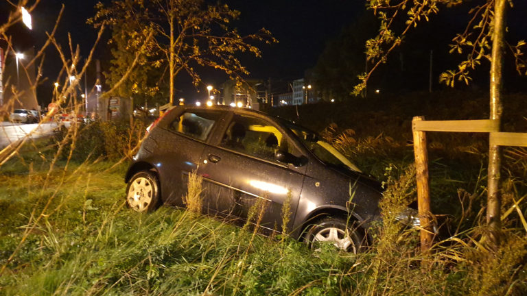 Verlaten auto in Zijperstraat roept vraagtekens op