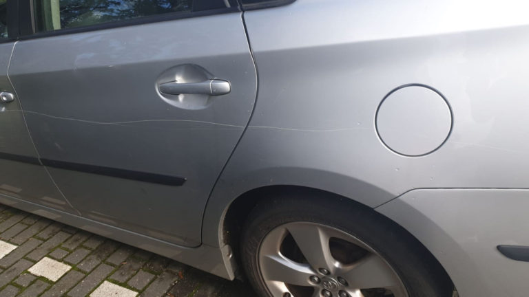 Getuigenoproep: drie auto’s bekrast op Reuzenpandasingel en Keizerfazant