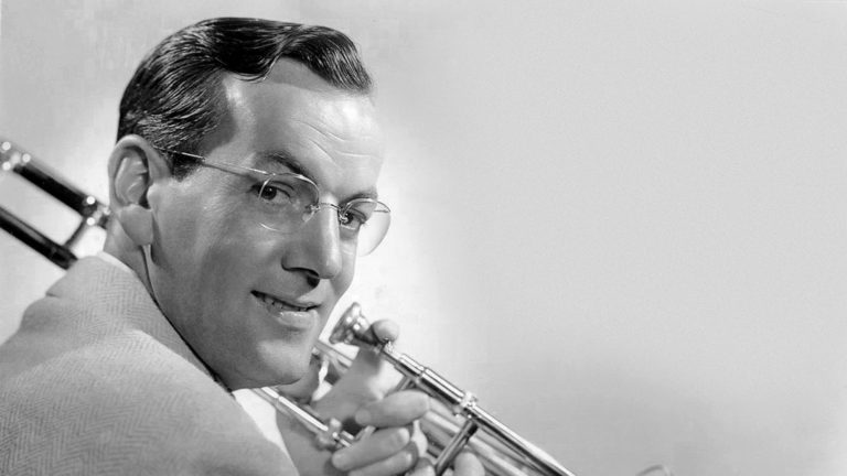Honderdjarige Big Swing Band eert Glenn Miller in AF Vrij Zijn theater ?