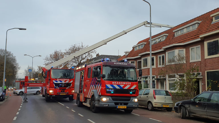 Brand op bovenverdieping van huis aan Kennemerstraatweg