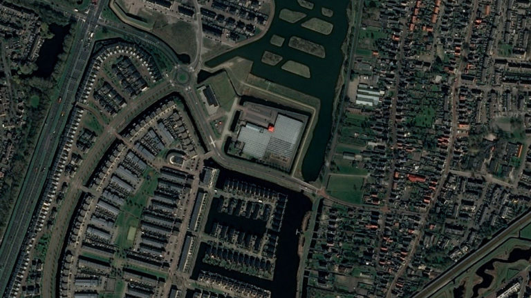 Opheffingsuitverkoop Tuincentrum Overvecht, gemeente wil woningen op het perceel