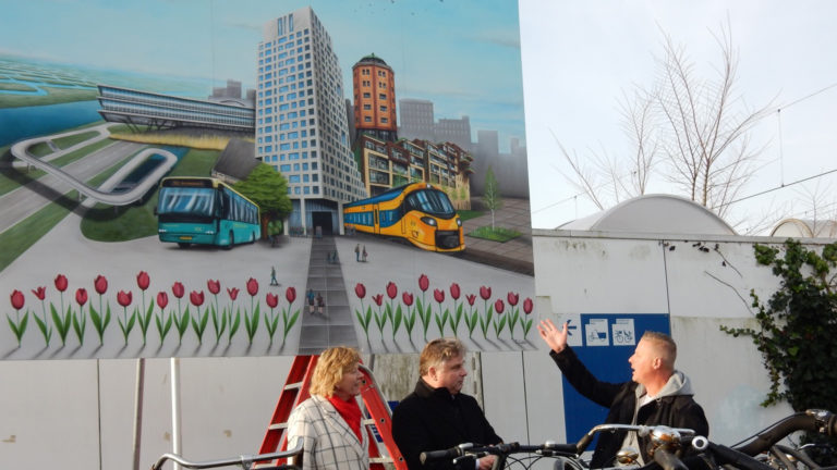Herontwikkeling Waards stationsgebied afgetrapt met onthulling kunstwerk