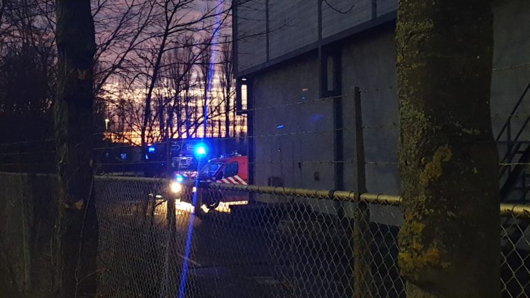 Brand bij Pepsico door sprinklers geblust, toch extra brandweer ter plaatse