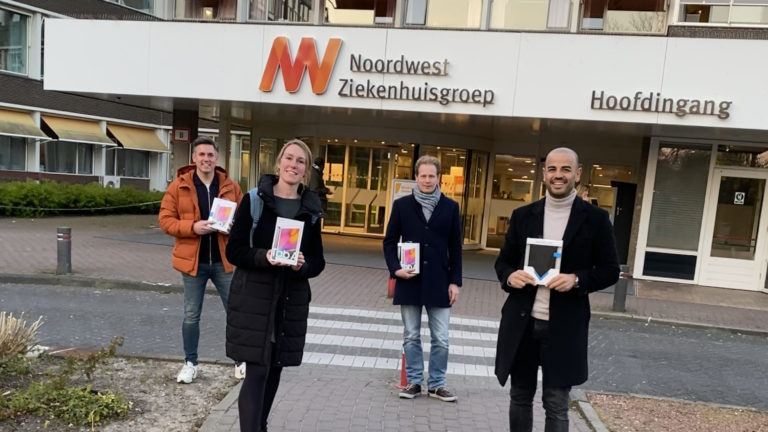 Junior Chamber International schenkt tablets aan IC NoordWest Ziekenhuisgroep