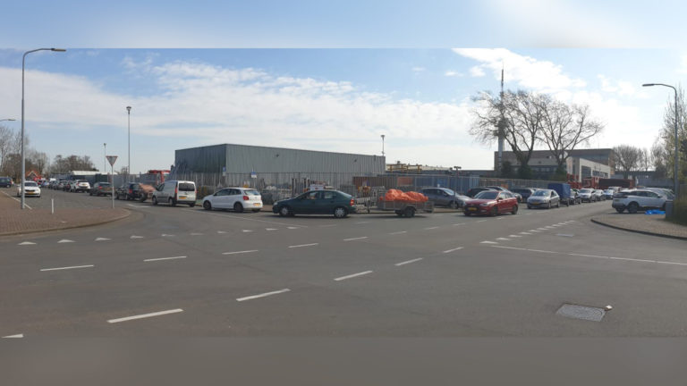 Drukte bij afvalbrengstation Alkmaar: “Kom alleen als het echt nodig is”