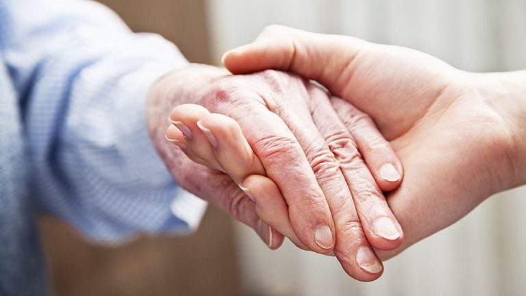 Sterftecijfers in Noord-Hollandse zorgcentra ondanks maatregelen ruim 1,5 keer hoger dan normaal