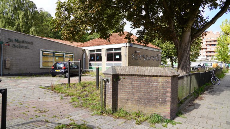 Maximaal twaalf woningen op plek oude Matthiasschool aan Coornhertkade