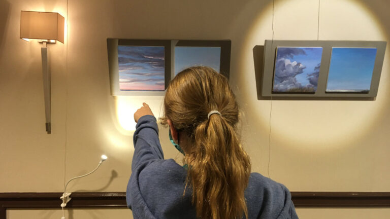 Kunstenaars ‘vluchten’ met hun werk naar Bergen aan Zee