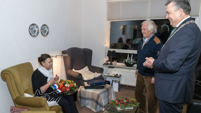 Koninklijke onderscheiding voor Nanda Goudsblom, ‘moeder’ van Alcmaria Victrix