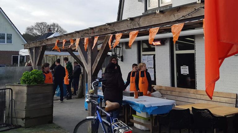 Al meer dan 1000 euro gedoneerd voor virtuele oliebollen Reddingsbrigade Schoorl