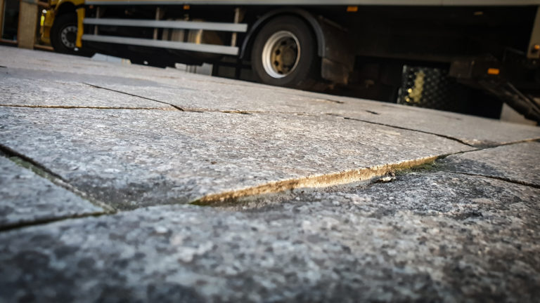 Binnenkort proef met nieuwe straattegels in de Langestraat van Alkmaar
