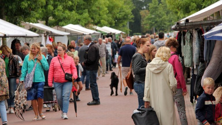 Egmond op zβn kop dit jaar zonder festival, alleen grijze markt gaat door π