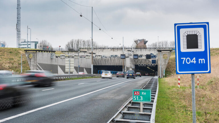 Wijkertunnel tot en met weekend niet of beperkt open