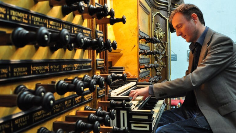 Orgelconcert van Gerwin van der Plaats in de Kooger Kerk π