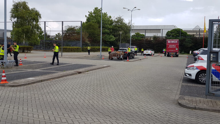 Negen bekeuringen tijdens algemene verkeerscontrole in Overdie