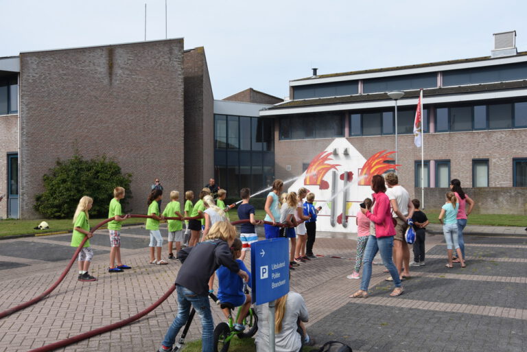 Kinderen van basisscholen Langedijk strijden zaterdag om felbegeerde brandweerbokaal π
