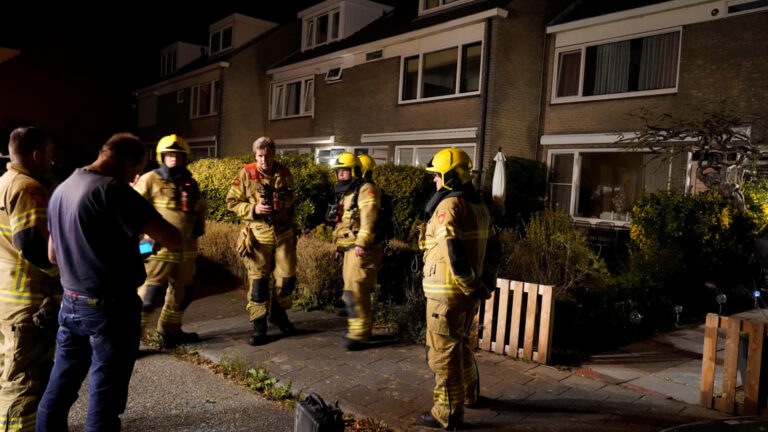 Mogelijke gaslucht in Egmond-Binnen zet brandweer op scherp