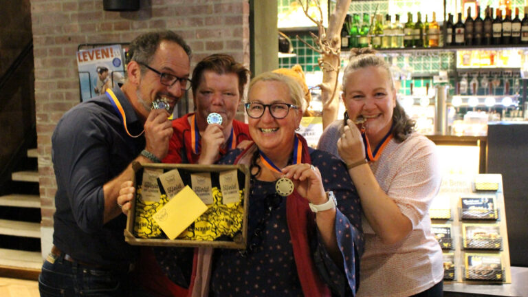 Pubquizzen op 14 oktober bij De Beren in Heerhugowaard π