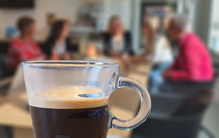 Passie voor modeltreinen aan de koffietafel in Egmond-Binnen π