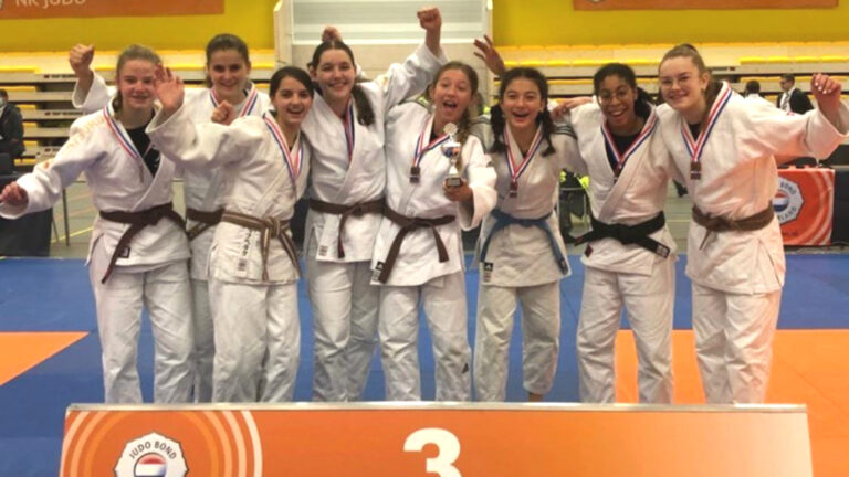 Combiteam met meiden van Topsport Tom van der Kolk en Dojo ‘t Loo derde op NK Teams