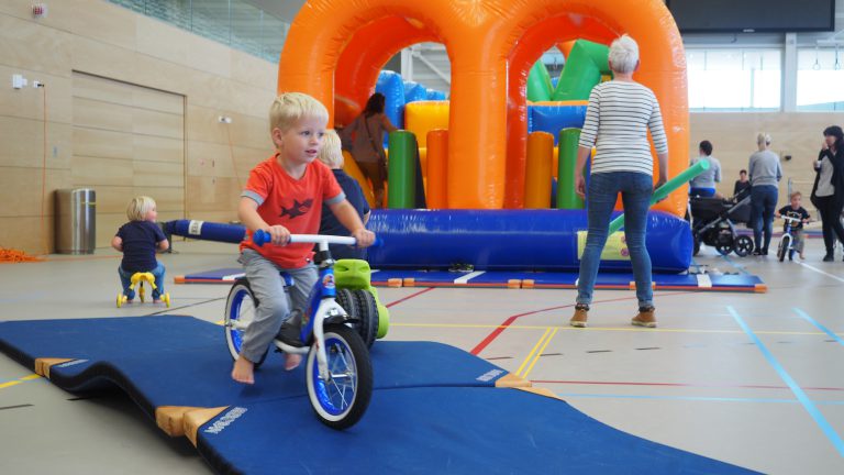 Dreumesinstuif op 7 januari in Sportcomplex De Meent π