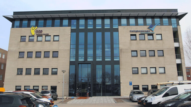 GGD sluit testlocaties om 14:00 uur, vaccinatielocatie Alkmaar zondag ook nog dicht