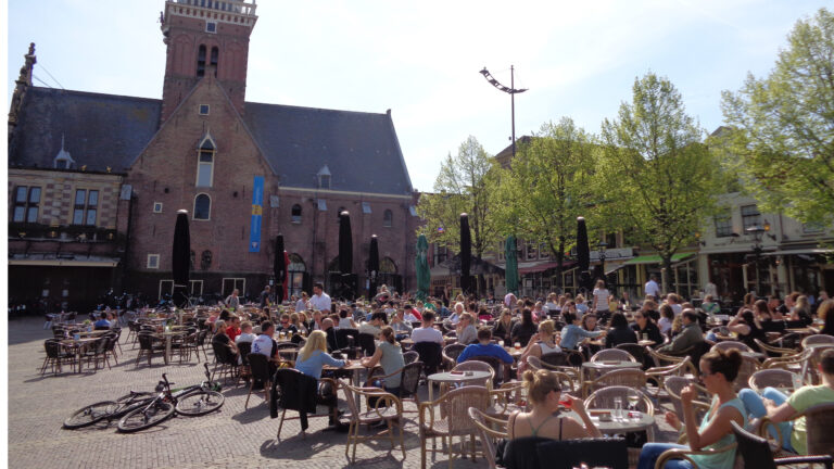 Extra ruimte voor Alkmaarse terrassen mogelijk permanent