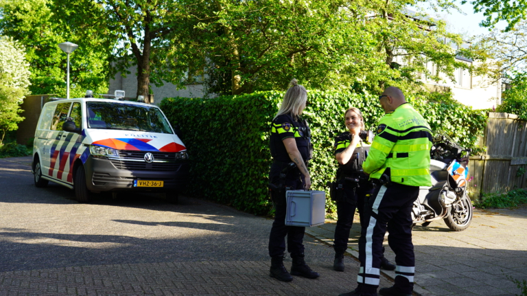 Getuigenoproep: 86-jarige Alkmaarse thuis overvallen door mannen met mes