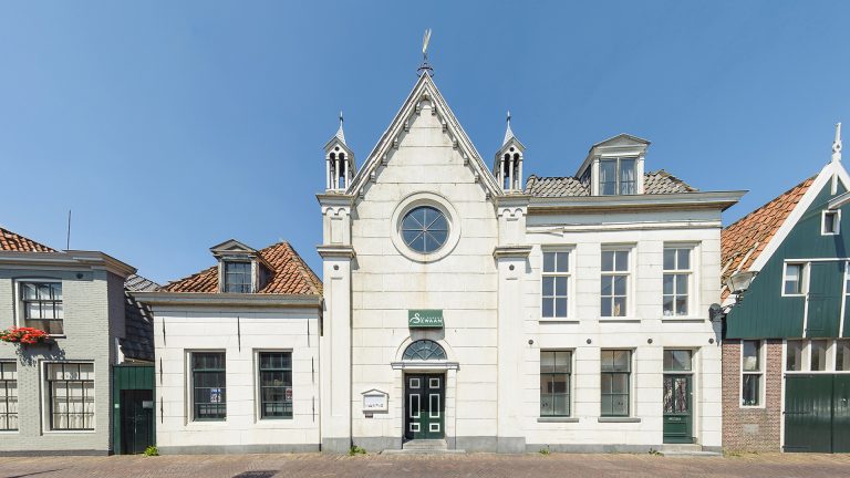 Theatergezelschap TiNaNiNaNi in De Groene Zwaan ๐