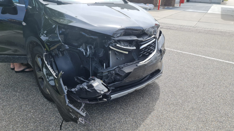 Flinke schade bij botsing op kruising N241 en Verlaat