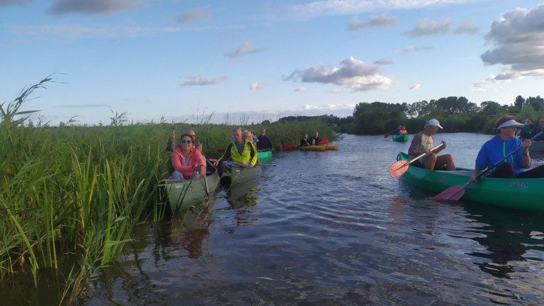 Kanotochten en Full Moon Suptours door het Oosterdelgebied en het Eilandenrijk π
