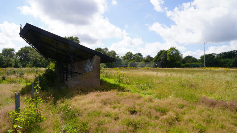 Noodopvang 175 asielzoekers komende maanden op BSV-terrein Bergen