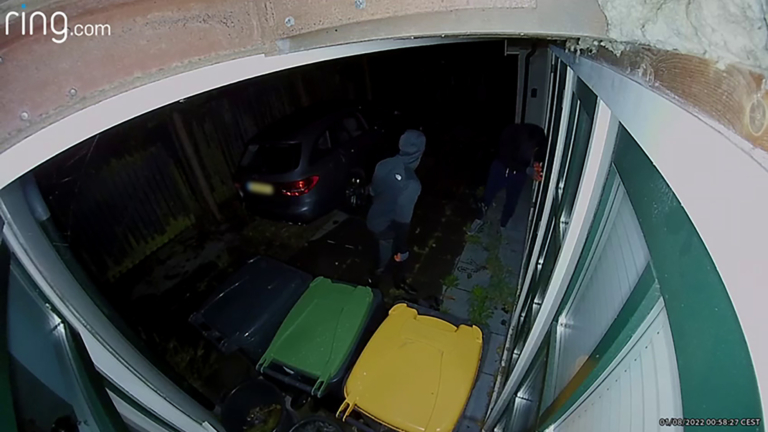 Invalide Hans (51) drie keer doelwit van brutale inbrekers: “Hoe durf je?”