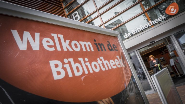 Bibliotheek zoekt jongeren voor jongerenpanel π