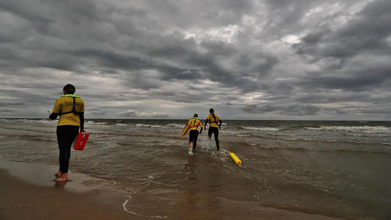 Egmondse reddingsbrigade krijgt het druk en hoopt op twee nieuwe opleidingsvaartuigen