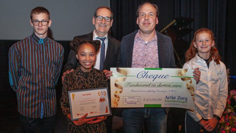 Pianoleerlingen zamelen ruim 10.000 euro in voor Alkmaars Oncologisch centrum