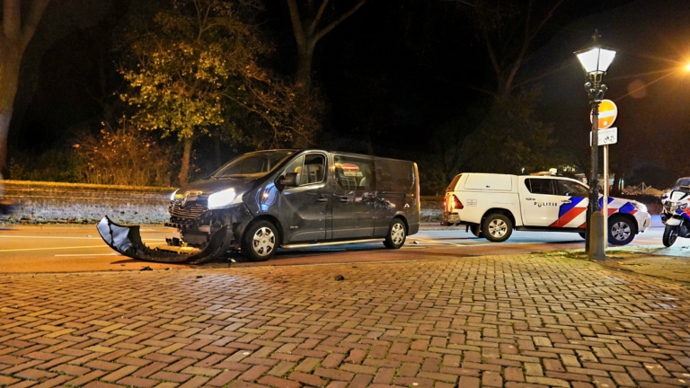 Scooterrijder gewond bij frontale aanrijding op Wageweg in Alkmaar