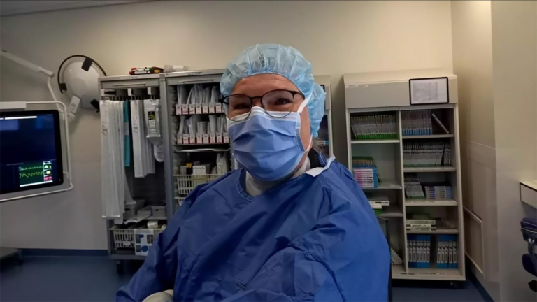 Na het applaus werd het steeds stiller: wat is er over van onze waardering voor de zorg?