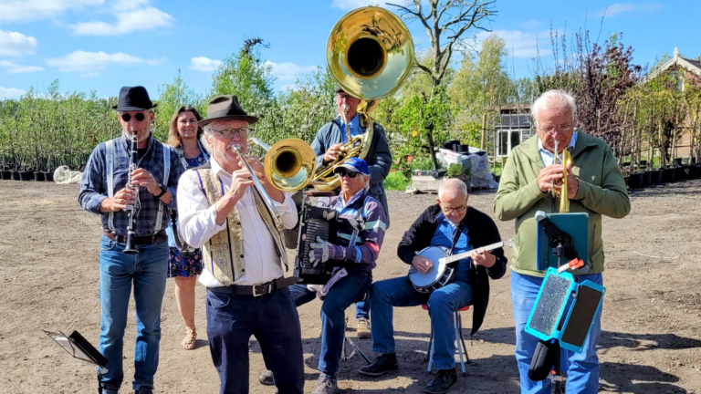 Dixiefun Jazz Band in Pancrasser huiskamer Jan Rovers π