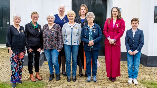 Zeven dames uit Heiloo onderscheiden tijdens lintjesregen