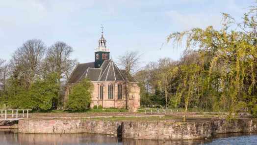 Egmonders herdenken verwoesting Slot op den Hoef tijdens Herdenkingsavond π