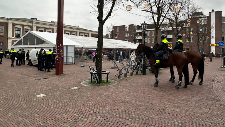 Fanzone op Paardenmarkt, van experiment tot succes: “Iedereen gewoon een leuke avond”