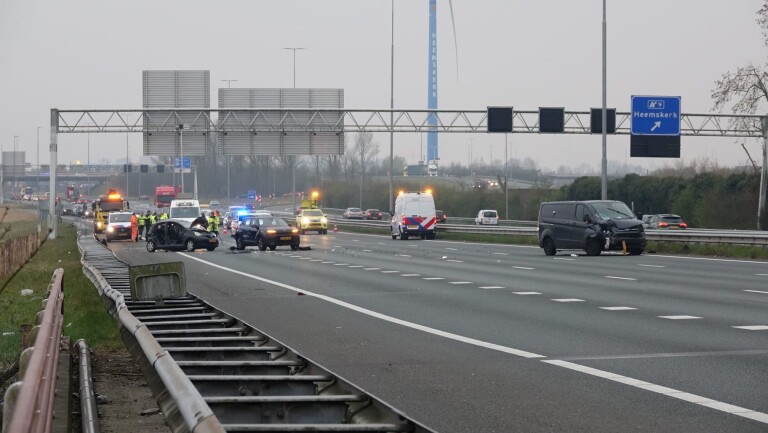 Vrouw na ernstig ongeval op A9 overleden, één verdachte aangehouden