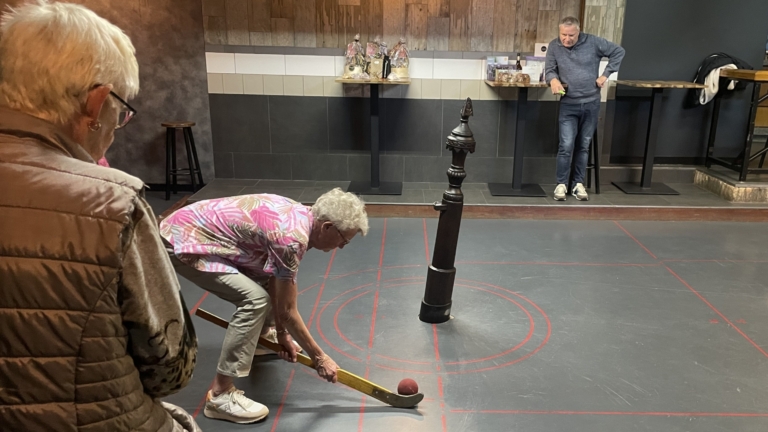 Spanning, maar vooral veel gezelligheid tijdens Langedijker kolfkampioenschap