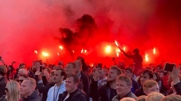 Mogelijk live-uitzending van huldiging AZ op drafbaan, als AZ de KNVB-beker wint natuurlijk