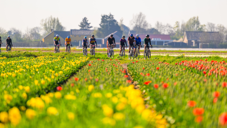 Ronde van Noord-Holland: 3.500 deelnemers en 5.300 euro voor de Hartstichting